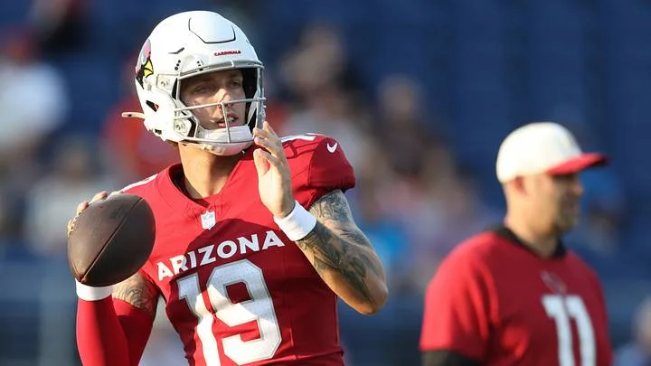 カードベック衝撃デビュー！QB争いに火、ブリセットの立場危うし