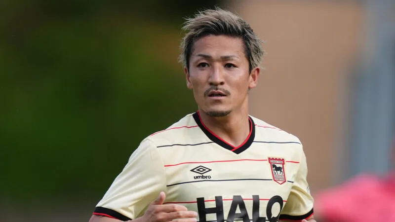前田大然が新天地デビュー！チームメイト絶賛「見ていてワクワクする」